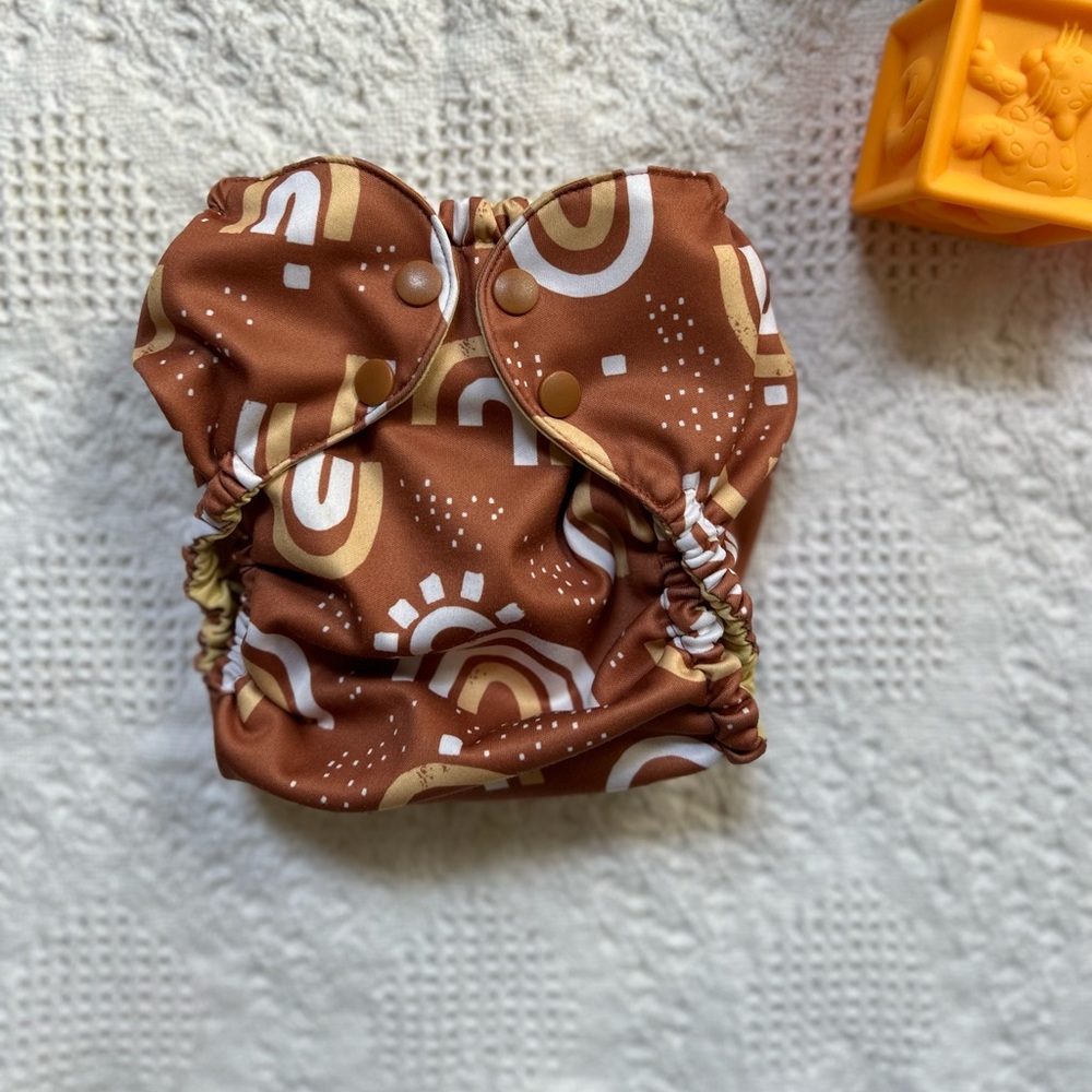 Esembly Cloth Diaper Cover - Outer in Sunshower